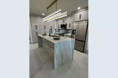 724 Bellemeade Avenue NW, Atlanta, GA 30318 - Photo 3