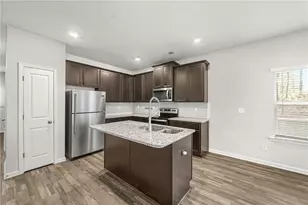 7041 Livia Pt, Riverdale, GA 30296 - Photo 9