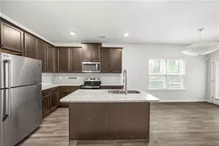 7041 Livia Pt, Riverdale, GA 30296 - Photo 11