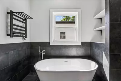 1318 Pine Avenue, Atlanta, GA 30344 - Photo 9