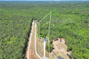 214 Woodlands Dr, Jackson, GA 30233 - Photo 3