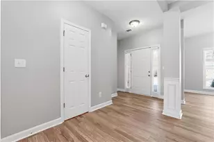 568 Austin Creek Dr, Buford, GA 30518 - Photo 3