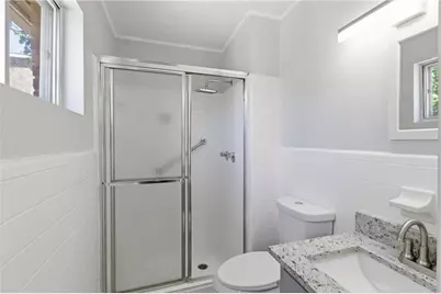 5560 Kingsport Drive NE #27, Atlanta, GA 30342 - Photo 17