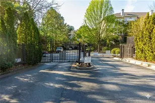 2700 Pine Tree Road NE, Atlanta, GA 30324 - Photo 15