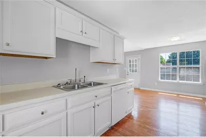 388 Royal Court, Jackson, GA 30233 - Photo 9