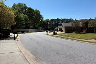 300 Wilbanks Dr, Fayetteville, GA 30215 - Photo 9