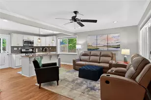 823 Frances Dr, Smyrna, GA 30080 - Photo 5