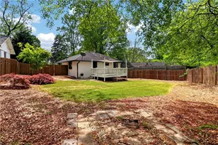 823 Frances Dr, Smyrna, GA 30080 - Photo 17