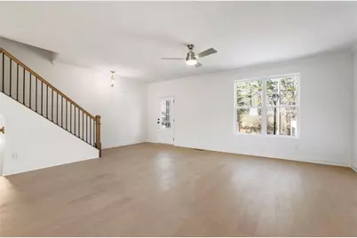 624 Oakleaf Grove Lane, Sugar Hill, GA 30518 - Photo 5