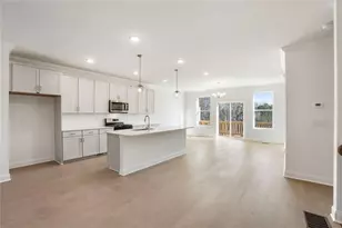 624 Oakleaf Grove Ln, Sugar Hill, GA 30518 - Photo 9