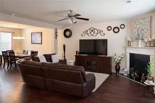 4353 Calidge Dr, Fairburn, GA 30213 - Photo 3