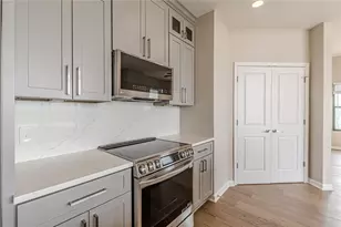 3040 Peachtree Rd NW, Atlanta, GA 30305 - Photo 15
