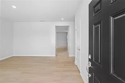 3084 Orwell Drive, Gainesville, GA 30507 - Photo 3