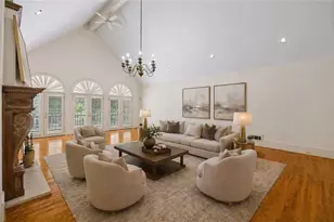 7805 N Spalding Lake Dr, Sandy Springs, GA 30350 - Photo 13