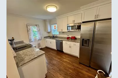 2894 S Clark Drive, East Point, GA 30344 - Photo 9