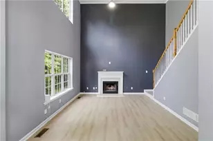 814 Shadow Lakes Dr, Lithonia, GA 30058 - Photo 9