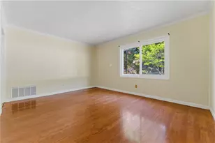 1303 Cottonwood Ct NW, Kennesaw, GA 30152 - Photo 9