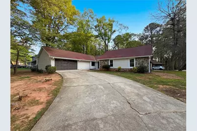 1430 Stoneleigh Hill Road, Lithonia, GA 30058 - Photo 1