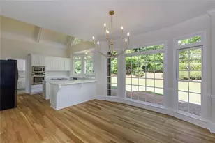 2184 Brooke Farm Ct, Dunwoody, GA 30338 - Photo 9