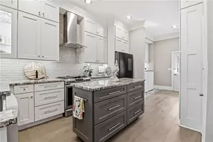 8630 Parker Pl, Roswell, GA 30076 - Photo 1