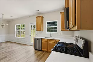 6065 Hemperly Rd, College Park, GA 30349 - Photo 7