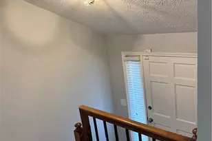 17 St Claire Ln NE, Atlanta, GA 30324 - Photo 3