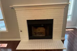 17 St Claire Ln NE, Atlanta, GA 30324 - Photo 7