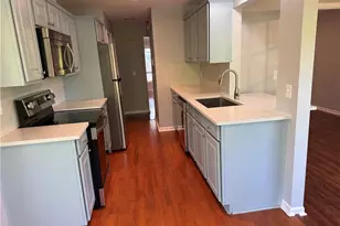 17 St Claire Ln NE, Atlanta, GA 30324 - Photo 11