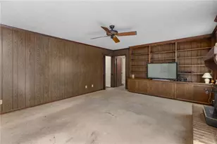 302 Pine Lake Dr, Cumming, GA 30040 - Photo 15