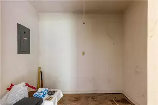 302 Pine Lake Dr, Cumming, GA 30040 - Photo 5