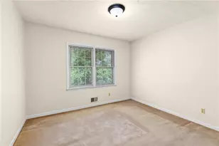 302 Pine Lake Dr, Cumming, GA 30040 - Photo 35