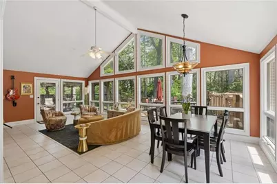 2860 Hawthorne Drive NE, Atlanta, GA 30345 - Photo 21