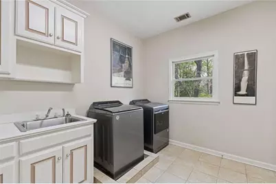 2860 Hawthorne Drive NE, Atlanta, GA 30345 - Photo 41