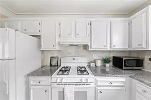 310 Knoll Ridge, Alpharetta, GA 30022 - Photo 17