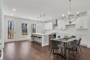 2739 Hallwood Ln, Suwanee, GA 30024 - Photo 7