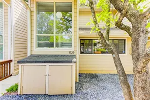 1929 Variations Dr NE, Atlanta, GA 30329 - Photo 25