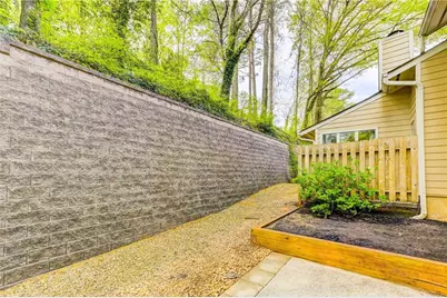 1929 Variations Drive NE, Atlanta, GA 30329 - Photo 21