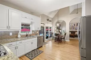 5817 Bayside Ct, Buford, GA 30518 - Photo 19