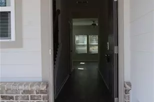 226 Wells Cir, Canton, GA 30114 - Photo 3