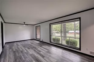 555 Joy St, Jackson, GA 30233 - Photo 11