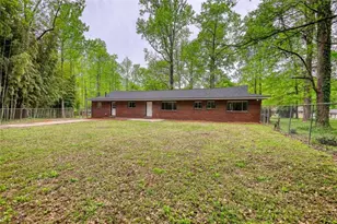 555 Joy St, Jackson, GA 30233 - Photo 5