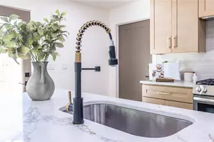 2752 Marco Dr NW, Atlanta, GA 30318 - Photo 17