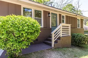 2752 Marco Dr NW, Atlanta, GA 30318 - Photo 3