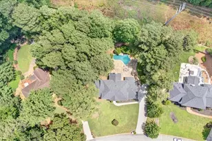 1887 Chedworth Ct, Stone Mountain, GA 30087 - Photo 3