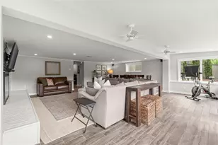924 Pine Cir, Woodstock, GA 30189 - Photo 17