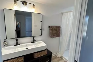 1611 Carlton Ave, Stone Mountain, GA 30087 - Photo 11