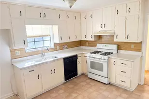 6929 Babbling Brook Dr, Rex, GA 30273 - Photo 7