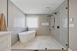 1428 Dupont Commons Circle, Atlanta, GA 30318 - Photo 19