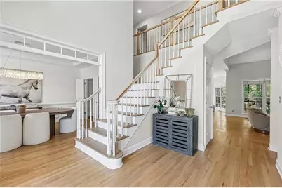 9170 Nesbit Lakes Drive, Alpharetta, GA 30022 - Photo 5