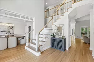 9170 Nesbit Lakes Dr, Alpharetta, GA 30022 - Photo 5